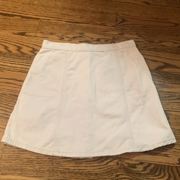 Light light purple denim skirt, with buttons - Picture 3 of 5